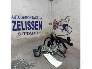 Gebruikte Kontaktslot + Sleutel Fiat Grande Punto (199) 1.2 Prijs € 42,00 Margeregeling aangeboden door Zelissen V.O.F. autodemontage