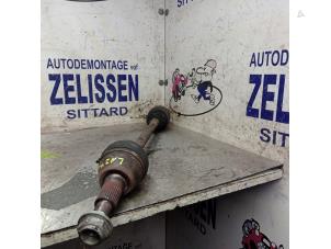 Gebruikte Steekas links-achter Opel Antara (LA6) 2.4 16V 4x4 Prijs € 47,25 Margeregeling aangeboden door Zelissen V.O.F. autodemontage