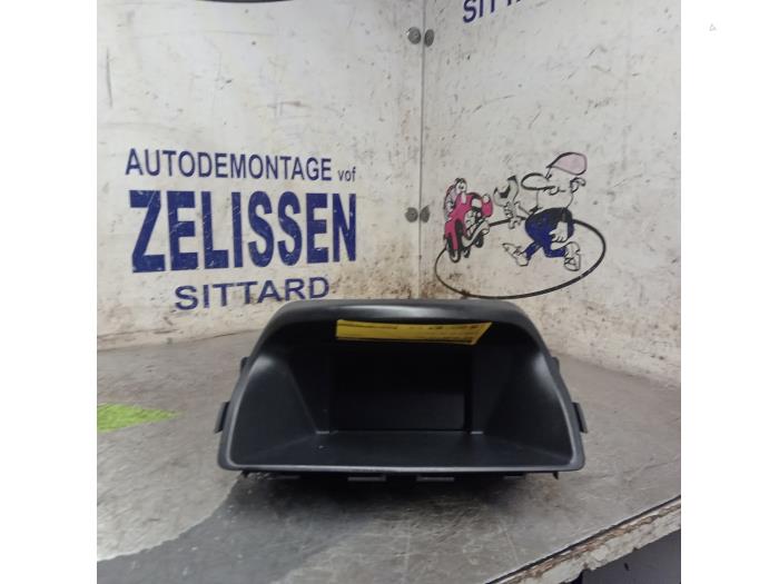 Gebruikte Display Interieur Opel Antara (LA6) 2.4 16V 4x4 Prijs € 99,75 Margeregeling aangeboden door Zelissen V.O.F. autodemontage