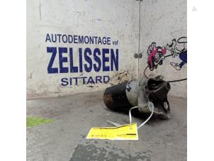 Gebruikte Startmotor Renault Grand Scénic II (JM) 2.0 16V Prijs € 42,00 Margeregeling aangeboden door Zelissen V.O.F. autodemontage