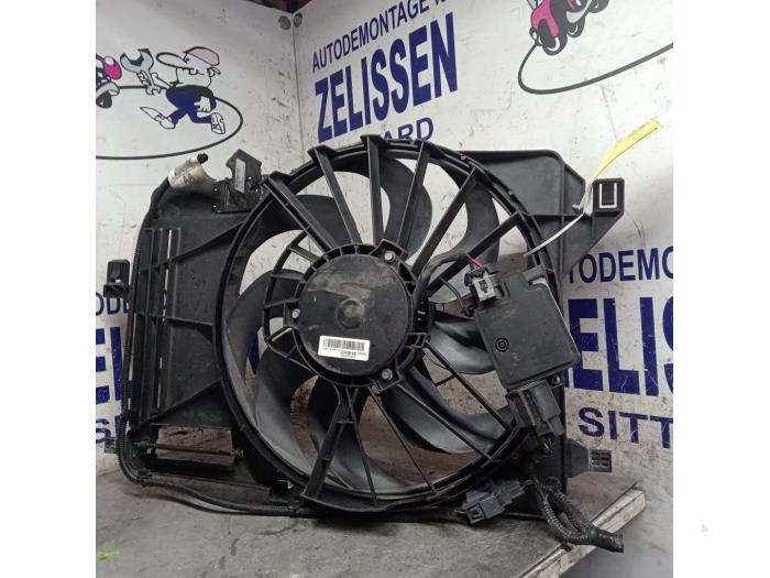 Koelvin van een Ford Focus 3 Wagon 1.0 Ti-VCT EcoBoost 12V 125 2013