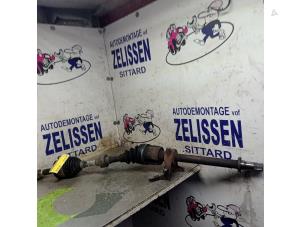 Gebruikte Aandrijfas rechts-voor Honda Civic (FK/FN) 2.2 i-CTDi 16V Prijs € 99,75 Margeregeling aangeboden door Zelissen V.O.F. autodemontage