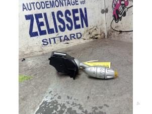 Gebruikte Schakelaar Ruitenwisser Mini Mini Cooper S (R53) 1.6 16V Prijs € 36,75 Margeregeling aangeboden door Zelissen V.O.F. autodemontage