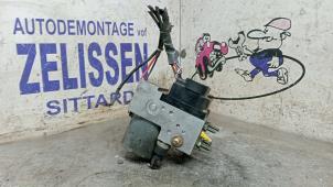 Gebruikte ABS Pomp Nissan Primera (P12) 2.0 16V CVT Prijs € 99,75 Margeregeling aangeboden door Zelissen V.O.F. autodemontage