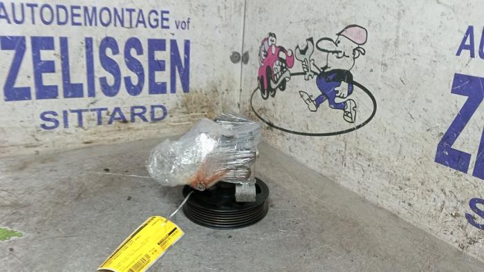 Gebruikte Servopomp Ford Transit Connect 1.8 Tddi Prijs € 47,25 Margeregeling aangeboden door Zelissen V.O.F. autodemontage