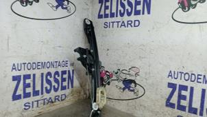 Gebruikte Ruitmechaniek 4Deurs links-voor Citroen C3 Aircross I (2C/2R) 1.2 PureTech 82 Prijs € 131,25 Margeregeling aangeboden door Zelissen V.O.F. autodemontage