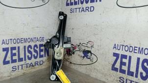 Gebruikte Ruitmechaniek 4Deurs rechts-achter Citroen C3 Aircross I (2C/2R) 1.2 PureTech 82 Prijs € 120,75 Margeregeling aangeboden door Zelissen V.O.F. autodemontage