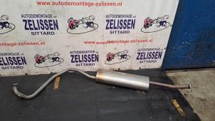 Gebruikte Uitlaat Middendemper Suzuki Swift (ZC/ZD) 1.2 Dual Jet 16V Prijs € 57,75 Margeregeling aangeboden door Zelissen V.O.F. autodemontage