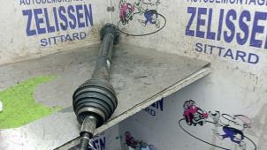 Gebruikte Aandrijfas rechts-voor Volkswagen Golf Plus (5M1/1KP) 2.0 FSI 16V Prijs € 52,50 Margeregeling aangeboden door Zelissen V.O.F. autodemontage