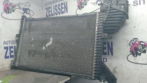 Gebruikte Radiateur Mercedes Sprinter 3t (903) 308 CDI 16V Prijs € 99,75 Margeregeling aangeboden door Zelissen V.O.F. autodemontage