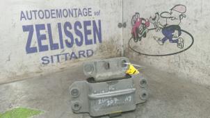 Gebruikte Motorsteun Volkswagen Golf Plus (5M1/1KP) 2.0 FSI 16V Prijs € 31,50 Margeregeling aangeboden door Zelissen V.O.F. autodemontage