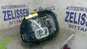 Gebruikte Linker Koplamp Citroen C3 Aircross I (2C/2R) 1.2 PureTech 82 Prijs € 414,75 Margeregeling aangeboden door Zelissen V.O.F. autodemontage