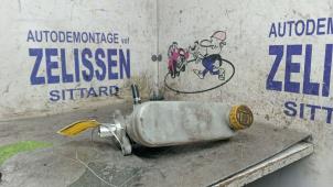 Gebruikte Hoofdremcilinder Fiat Ducato (250) 2.2 D 100 Multijet Euro 4 Prijs € 36,75 Margeregeling aangeboden door Zelissen V.O.F. autodemontage