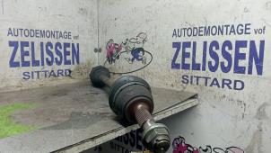 Gebruikte Aandrijfas links-voor Fiat Ducato (250) 2.2 D 100 Multijet Euro 4 Prijs € 120,75 Margeregeling aangeboden door Zelissen V.O.F. autodemontage