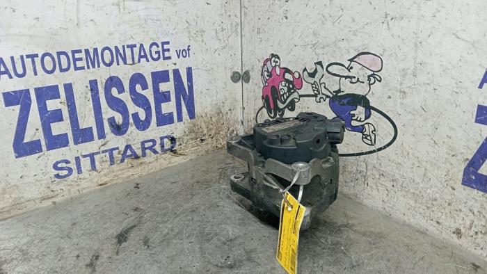 Gebruikte Dynamo Peugeot 206+ (2L/M) 1.4 XS Prijs € 31,50 Margeregeling aangeboden door Zelissen V.O.F. autodemontage
