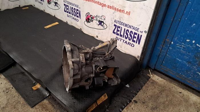 Gebruikte Versnellingsbak Ford Focus C-Max 1.6 16V Prijs € 341,25 Margeregeling aangeboden door Zelissen V.O.F. autodemontage