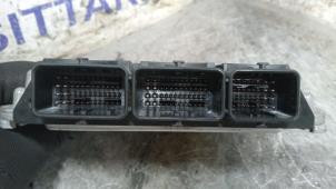 Gebruikte Computer Motormanagement Renault Trafic New (FL) 2.0 dCi 16V 90 Prijs € 204,75 Margeregeling aangeboden door Zelissen V.O.F. autodemontage