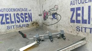 Gebruikte Injector brug Mitsubishi Space Star (A0) 1.0 12V Prijs € 47,25 Margeregeling aangeboden door Zelissen V.O.F. autodemontage