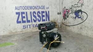 Gebruikte ABS Pomp Ford Fiesta 6 (JA8) 1.25 16V Prijs € 152,25 Margeregeling aangeboden door Zelissen V.O.F. autodemontage