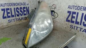 Gebruikte Linker Koplamp Hyundai i20 1.2i 16V Prijs € 131,25 Margeregeling aangeboden door Zelissen V.O.F. autodemontage