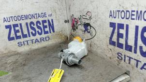 Gebruikte Hoofdremcilinder Jeep Compass II (MP) 1.3 T4 150 16V Prijs € 73,50 Margeregeling aangeboden door Zelissen V.O.F. autodemontage