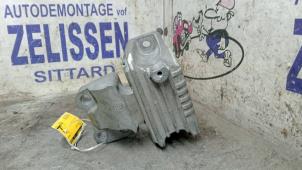 Gebruikte Motorrubber Jeep Compass II (MP) 1.3 T4 150 16V Prijs € 63,00 Margeregeling aangeboden door Zelissen V.O.F. autodemontage