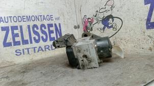 Gebruikte ABS Pomp Mercedes C (W202) 1.8 C-180 16V Prijs € 152,25 Margeregeling aangeboden door Zelissen V.O.F. autodemontage