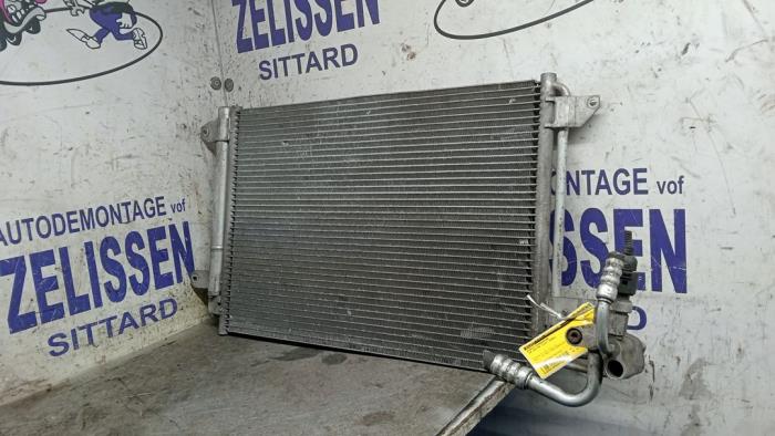 Gebruikte Airco Condensor Volkswagen Jetta III (1K2) 2.0 16V FSI Prijs € 42,00 Margeregeling aangeboden door Zelissen V.O.F. autodemontage