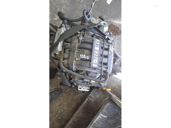 Motor van een Chevrolet Spark (M300) 1.2 16V 2010