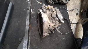 Gebruikte Versnellingsbak Opel Zafira (M75) 2.2 16V Direct Ecotec Prijs € 498,75 Margeregeling aangeboden door Zelissen V.O.F. autodemontage