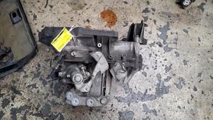 Gebruikte Versnellingsbak Opel Insignia 2.0 CDTI 16V 130 Ecotec Prijs € 472,50 Margeregeling aangeboden door Zelissen V.O.F. autodemontage