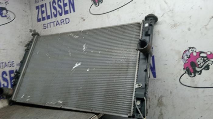 Gebruikte Radiateur Jeep Compass I (MK49) 2.4 16V 4x2 Prijs € 99,75 Margeregeling aangeboden door Zelissen V.O.F. autodemontage