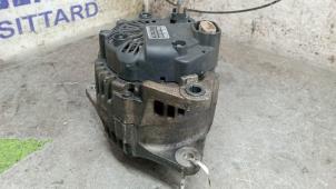 Gebruikte Alternator Hyundai Santa Fe I 2.0 16V 4x2 Prijs € 42,00 Margeregeling aangeboden door Zelissen V.O.F. autodemontage