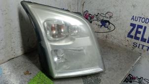 Gebruikte Koplamp rechts Ford Transit 2.2 TDCi 16V Prijs € 52,50 Margeregeling aangeboden door Zelissen V.O.F. autodemontage
