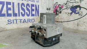 ABS Pomp van een Ford Mondeo IV Wagon  2012
