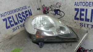 Gebruikte Koplamp rechts Renault Kangoo Express (FW) 1.6 16V Prijs € 42,00 Margeregeling aangeboden door Zelissen V.O.F. autodemontage