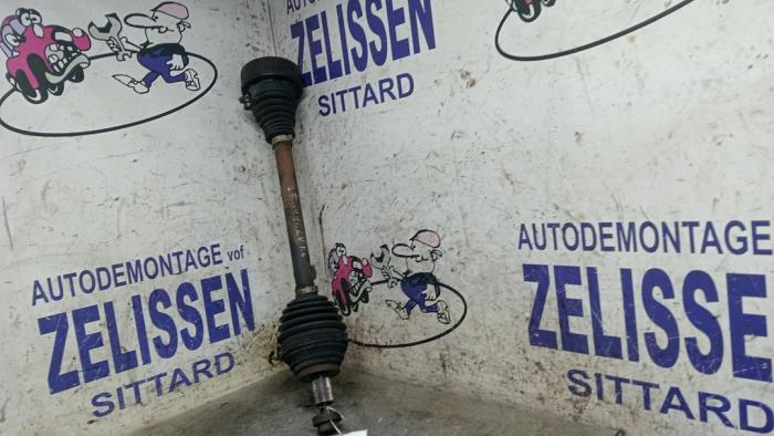 Gebruikte Aandrijfas links-voor Seat Altea (5P1) 1.6 Prijs € 42,00 Margeregeling aangeboden door Zelissen V.O.F. autodemontage