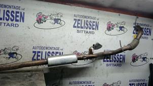 Gebruikte Uitlaat Middendemper Jeep Compass II (MP) 1.3 T4 150 16V Prijs € 52,50 Margeregeling aangeboden door Zelissen V.O.F. autodemontage