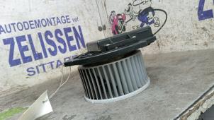 Gebruikte Chaufage Ventilatiemotor Mitsubishi Outlander (CU) 2.0 16V 4x2 Prijs € 52,50 Margeregeling aangeboden door Zelissen V.O.F. autodemontage