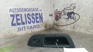 Gebruikte Raam schakelaar elektrisch Kia Sorento II (XM) 2.4 GDI 16V 4x2 Prijs € 26,25 Margeregeling aangeboden door Zelissen V.O.F. autodemontage