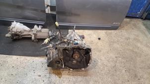 Gebruikte Versnellingsbak Renault Clio III Estate/Grandtour (KR) 1.2 16V TCE 100 Prijs € 288,75 Margeregeling aangeboden door Zelissen V.O.F. autodemontage