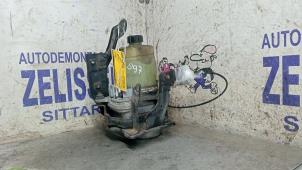 Gebruikte Stuurbekrachtiging Pomp Ford C-Max (DM2) 1.8 16V Prijs € 89,25 Margeregeling aangeboden door Zelissen V.O.F. autodemontage