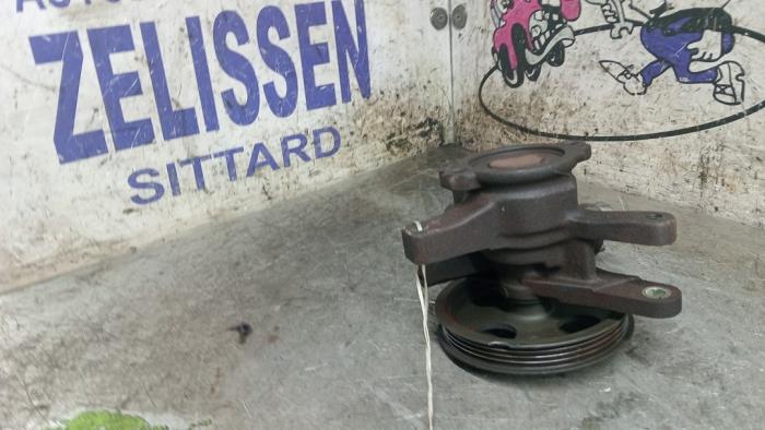 Gebruikte Pomp Servo Toyota Starlet (EP8/NP8) 1.3 Friend,XLi 12V Prijs € 42,00 Margeregeling aangeboden door Zelissen V.O.F. autodemontage