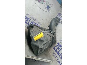 Gebruikte Luchtmassameter Porsche Cayenne (9PA) 4.8 V8 32V S Prijs € 131,25 Margeregeling aangeboden door Zelissen V.O.F. autodemontage