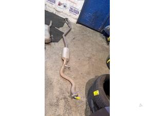 Gebruikte Uitlaat Middendemper BMW 3 serie (E90) 320i 16V Prijs € 47,25 Margeregeling aangeboden door Zelissen V.O.F. autodemontage