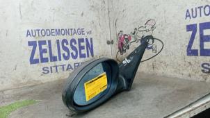 Gebruikte Spiegel Buiten links BMW 3 serie (E90) 320i 16V Prijs € 42,00 Margeregeling aangeboden door Zelissen V.O.F. autodemontage