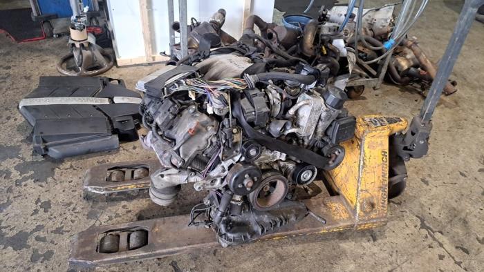 Gebruikte Motor Mercedes S (W220) 3.2 S-320 18V Prijs € 1.048,95 Margeregeling aangeboden door Zelissen V.O.F. autodemontage