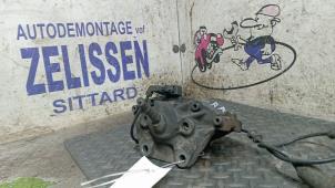 Gebruikte Remklauw (Tang) rechts-achter Mercedes S (W220) 3.2 S-320 18V Prijs € 78,75 Margeregeling aangeboden door Zelissen V.O.F. autodemontage