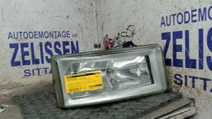 Gebruikte Rechter Koplamp Iveco New Daily III 35C10V,S10V 2.3 HPI Unijet 16V Prijs € 47,25 Margeregeling aangeboden door Zelissen V.O.F. autodemontage