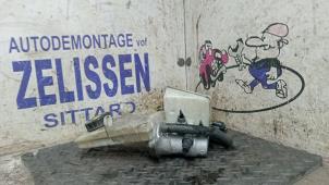 Gebruikte Hoofdremcilinder Ford S-Max (GBW) Prijs € 42,00 Margeregeling aangeboden door Zelissen V.O.F. autodemontage